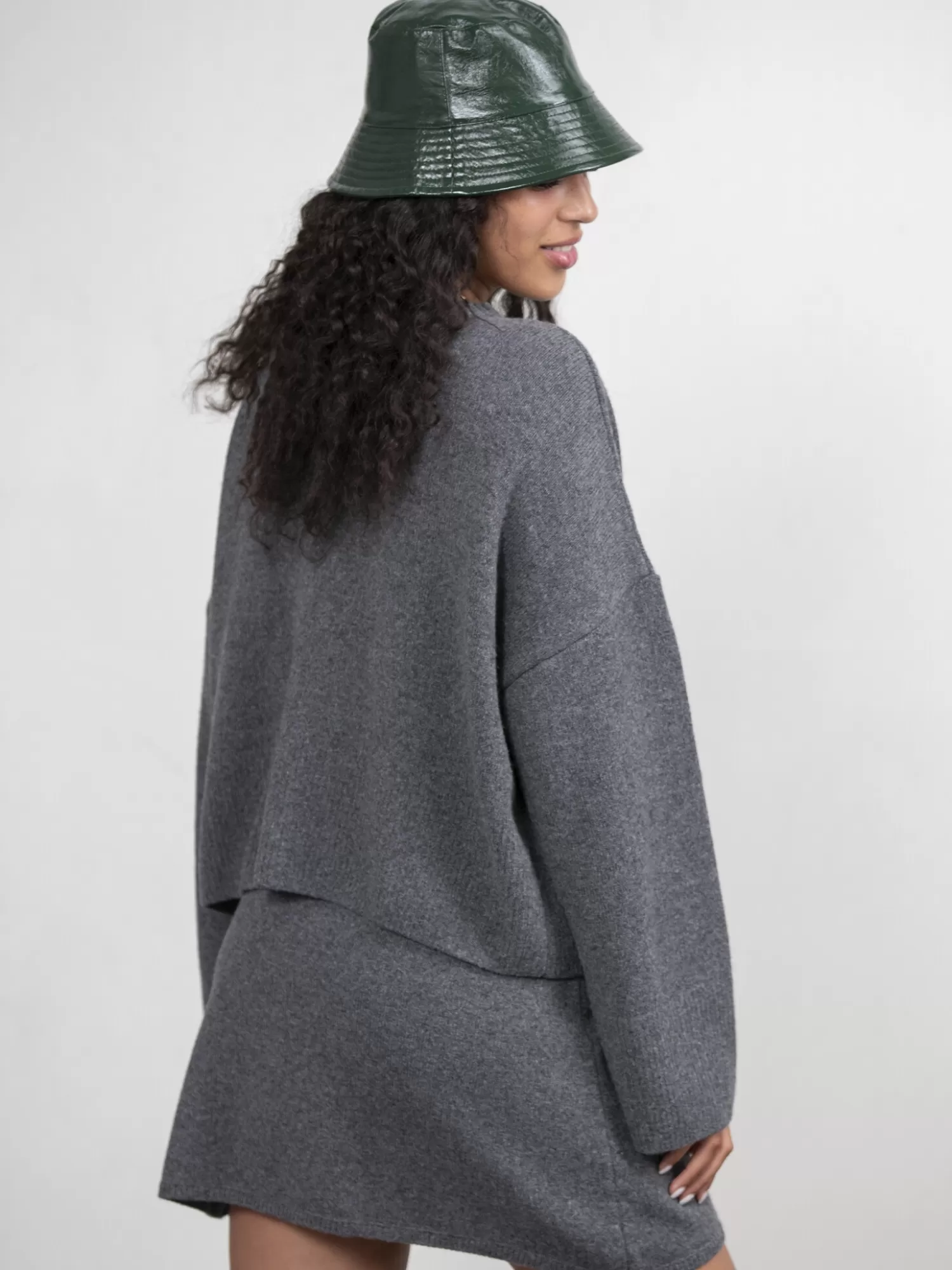 Shop Les Soeurs Vegan Leren Bucket Hat Penny Dark Green